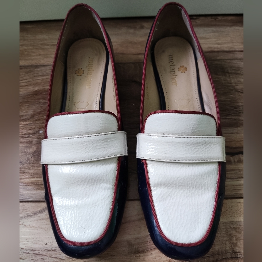 Metaphor shoes